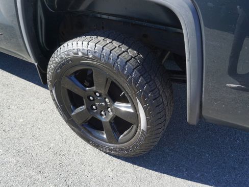 Used 2018 GMC Sierra 1500 4WD Double Cab ELEVATION w/ Elevation Edition image 8