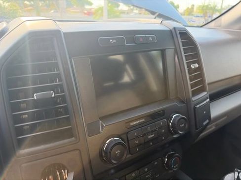 Used 2019 Ford F150 XL w/ Equipment Group 101A Mid RWD image 4