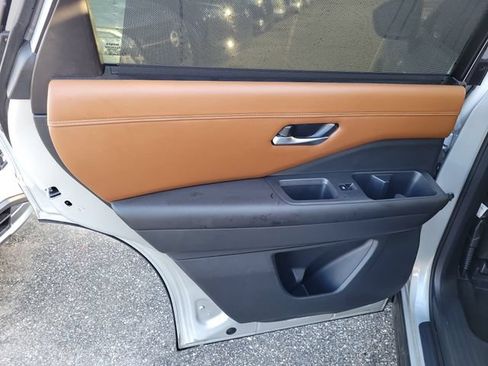 Used 2023 Nissan Pathfinder Platinum w/ Cargo Package AWD/4WD image 15