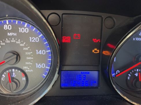 Used 2012 Hyundai Genesis 3.8 image 13