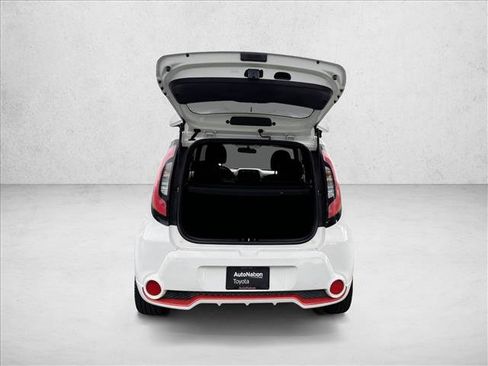 Used 2014 Kia Soul + image 7