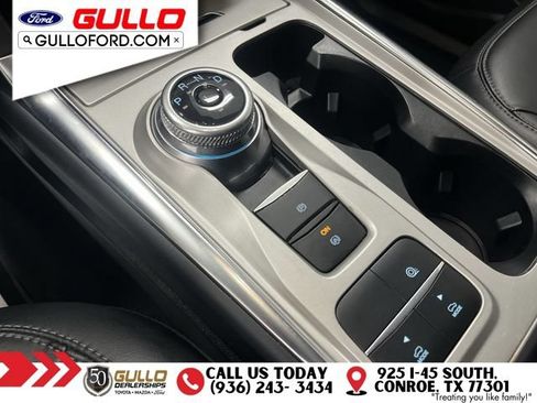 Certified 2022 Ford Explorer XLT w/ Equipment Group 202A RWD image 27