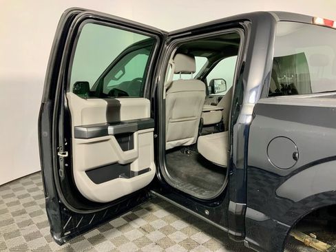 Used 2018 Ford F150 XLT AWD/4WD image 29