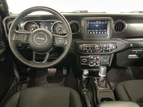 Used 2019 Jeep Wrangler Unlimited Sport image 16