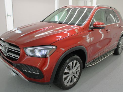 Used 2020 Mercedes-Benz GLE 350 w/ Premium Package image 5