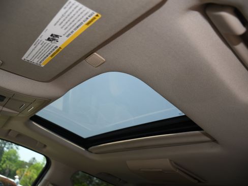 Used 2018 GMC Yukon SLT w/ Open Road Package RWD image 7