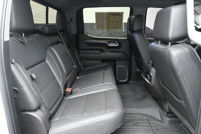 Used 2023 GMC Sierra 1500 SLT w/ SLT Premium Package AWD/4WD image 33