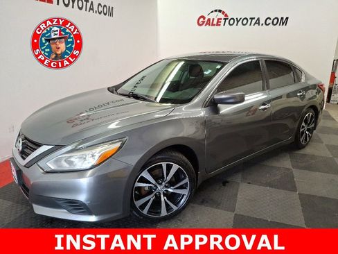 Used 2017 Nissan Altima 2.5 S w/ Power Driver Seat Package FWD image 1