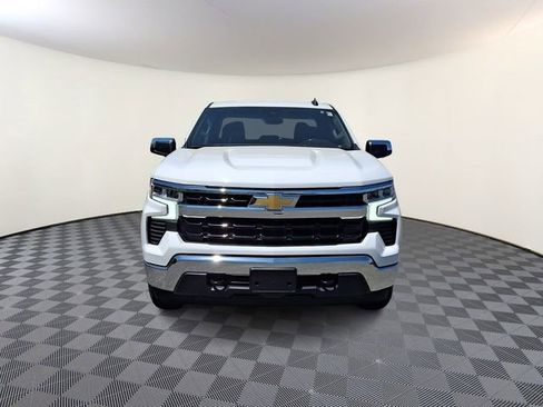 Used 2022 Chevrolet Silverado 1500 LT image 2