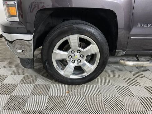 Used 2015 Chevrolet Silverado 1500 LT w/ LT Convenience Package AWD/4WD image 24