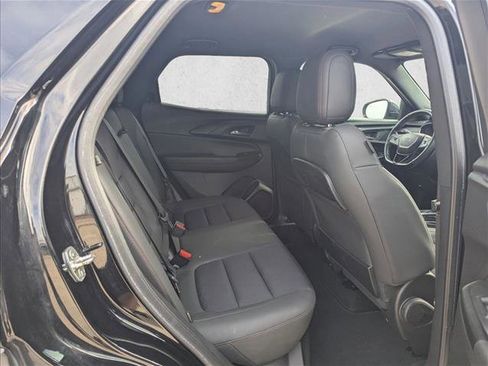 Used 2022 Chevrolet TrailBlazer RS w/ Convenience Package FWD image 18