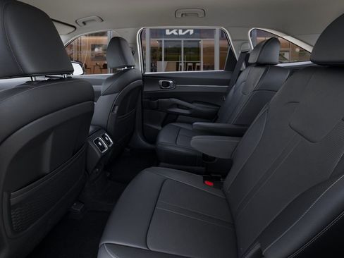 New 2025 Kia Sorento EX FWD image 18