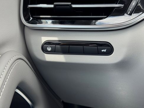 New 2027 INFINITI QX60 Luxe w/ Family Package FWD image 23