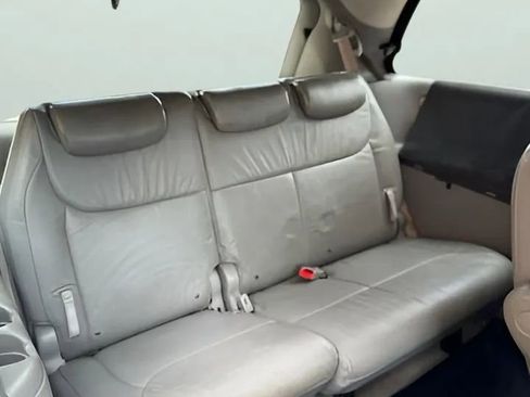 Used 2008 Toyota Sienna XLE Limited FWD image 21
