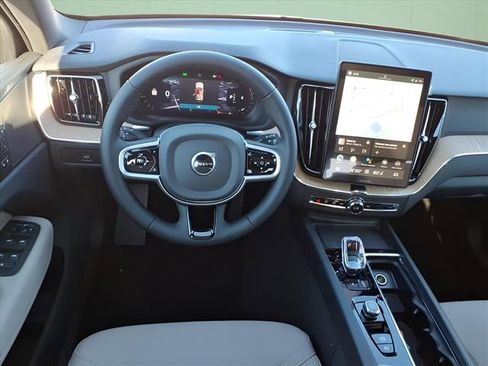 New 2026 Volvo XC60 B5 Plus w/ Protection Package Premier image 11