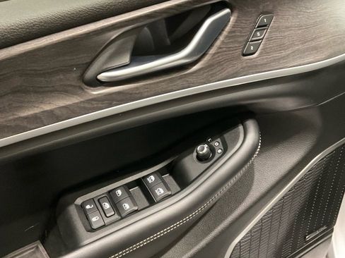 Used 2021 Jeep Grand Cherokee L Limited w/ MOPAR Finishing Package image 7