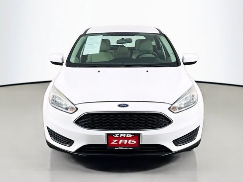 Used 2018 Ford Focus SE FWD image 8