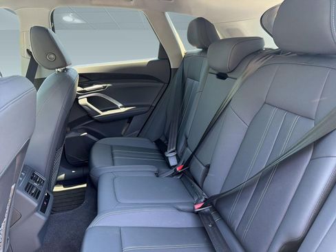 Used 2025 Audi Q5 Premium w/ Convenience Package AWD/4WD image 25