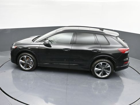 Used 2023 Audi Q4 e-tron Prestige w/ Black Optic Package image 36