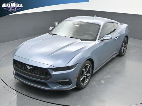 Used 2025 Ford Mustang Coupe image 11