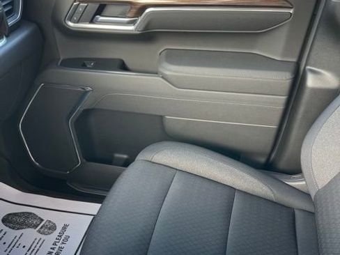 Used 2025 Chevrolet Silverado 1500 LT Trail Boss w/ Dark Appearance Package image 18