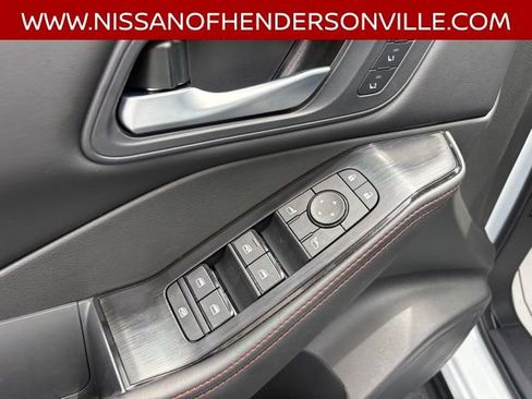 New 2026 Nissan Rogue SV AWD/4WD image 25