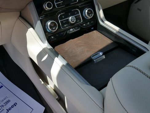 Used 2023 GMC Yukon XL Denali image 56