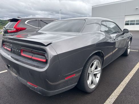 Used 2016 Dodge Challenger R/T RWD image 5