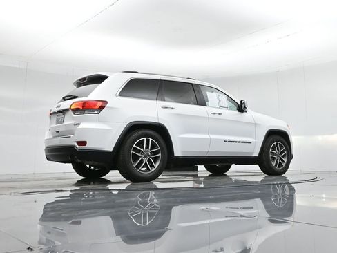Used 2022 Jeep Grand Cherokee Limited w/ Tech Group image 52