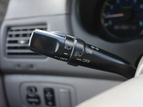 Used 2006 Toyota Sienna XLE image 14