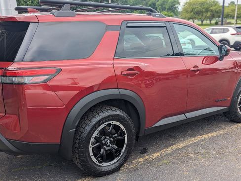 Used 2024 Nissan Pathfinder Rock Creek AWD/4WD image 8