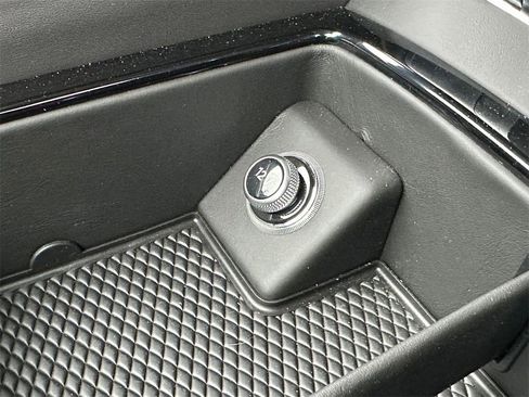 Used 2017 Bentley Flying Spur S V8 image 26