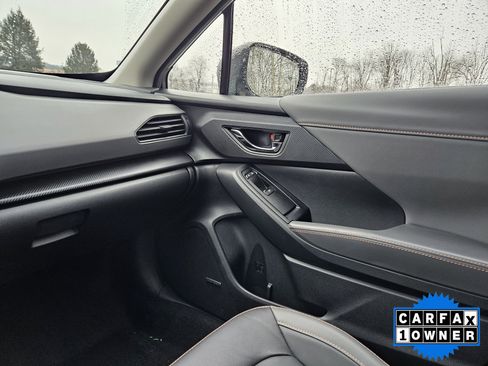 Certified 2024 Subaru Crosstrek 2.5i Limited w/ Crosstrek Mirror Package image 17