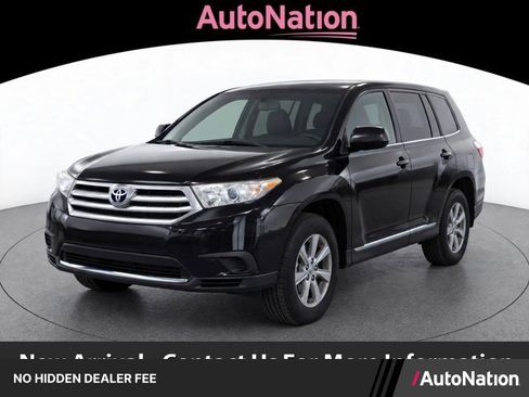 Used 2013 Toyota Highlander FWD image 1