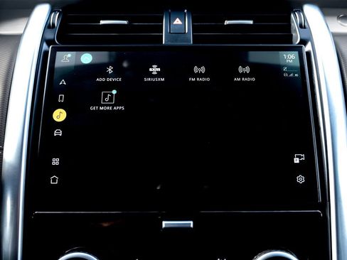 Certified 2024 Land Rover Discovery Dynamic SE image 30