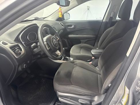 Used 2021 Jeep Compass Sport FWD image 12