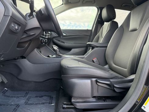 Used 2025 Buick Encore GX Preferred FWD image 25