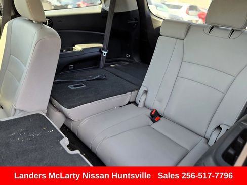 Used 2021 Honda Pilot Touring image 14