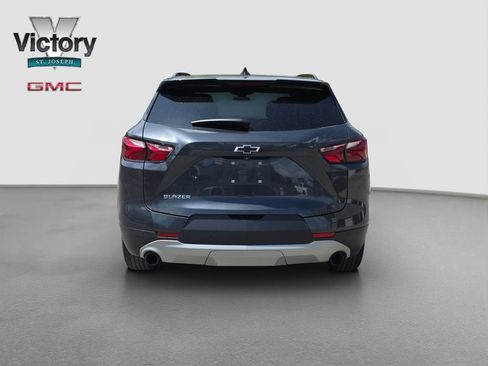 Used 2022 Chevrolet Blazer LT FWD image 16