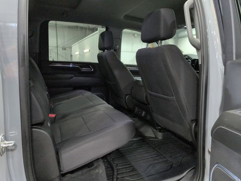 Used 2024 GMC Sierra 2500 SLE image 11