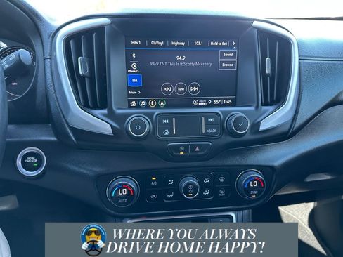 Used 2023 GMC Terrain SLT w/ Infotainment Package II image 16