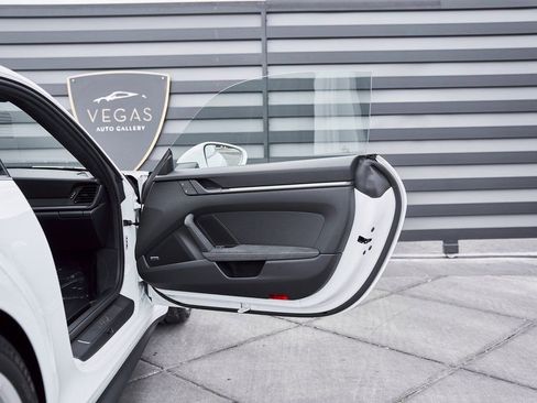 Used 2025 Porsche 911 GT3 w/ Chrono Package image 25