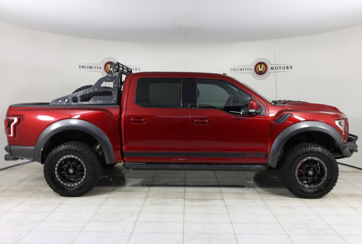 Used 2017 Ford F150 Raptor w/ Equipment Group 802A Luxury AWD/4WD image 2