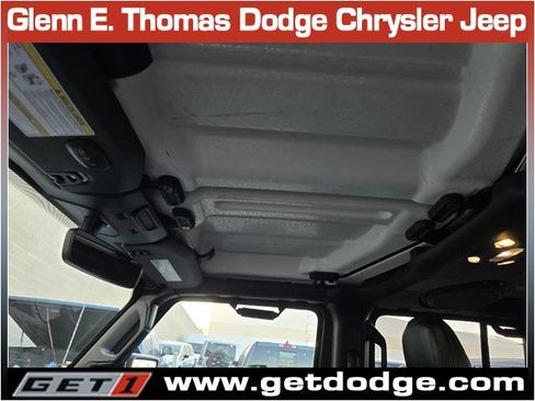 Used 2021 Jeep Wrangler Unlimited Sahara image 23