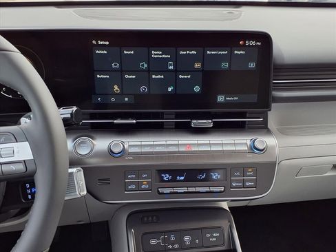 New 2026 Hyundai Kona SEL Premium FWD image 16