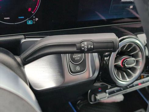 Certified 2025 Mercedes-Benz GLB 250 4MATIC image 11