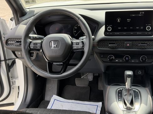 Used 2024 Honda HR-V Sport image 19