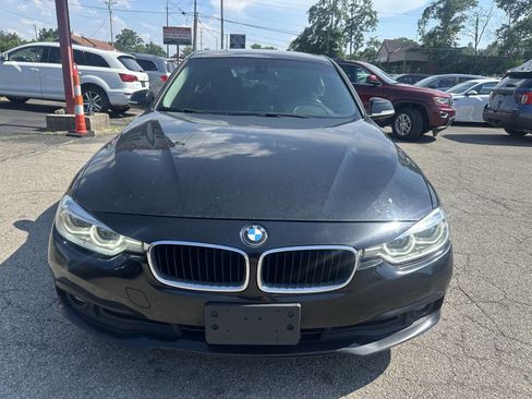 Used 2018 BMW 320i Sedan image 3