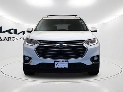 Used 2021 Chevrolet Traverse LT