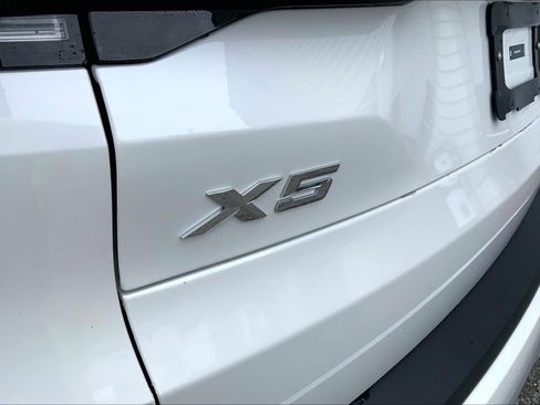 Used 2025 BMW X5 xDrive50e w/ Premium Package AWD/4WD image 18